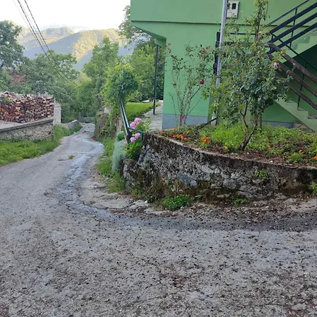 Kuca Za Odmor Spiljani * Konjic